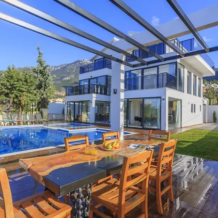 Kanada Ovacik Villa *